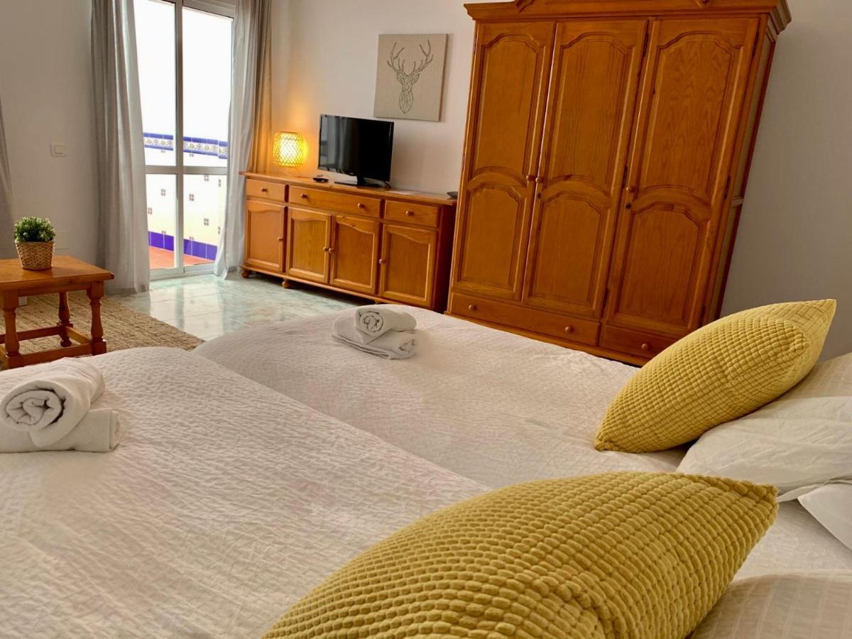 Apartamentos Alan Nerja Εξωτερικό φωτογραφία
