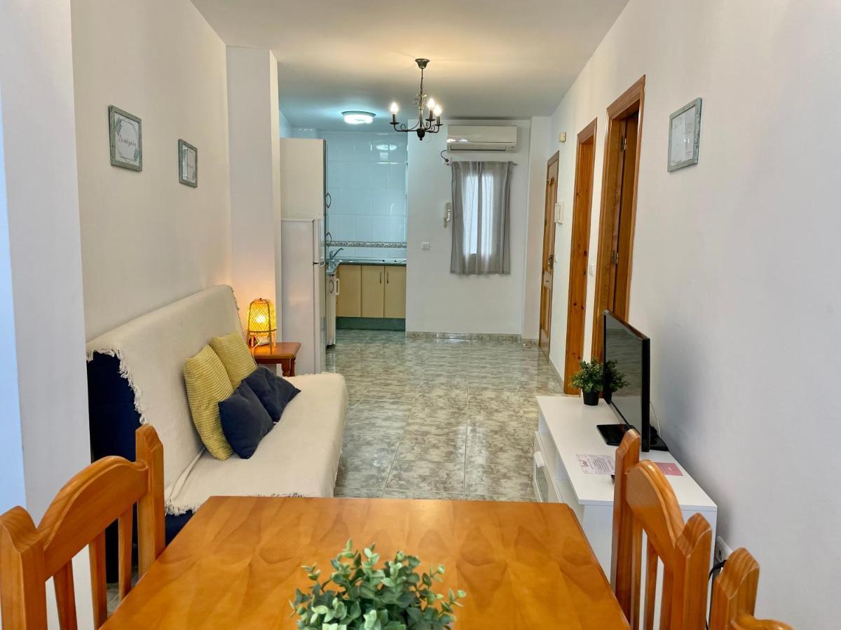 Apartamentos Alan Nerja Εξωτερικό φωτογραφία