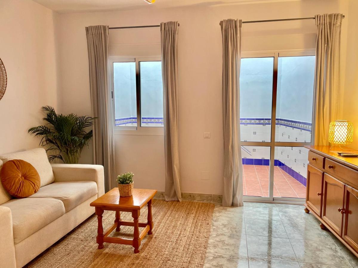 Apartamentos Alan Nerja Εξωτερικό φωτογραφία