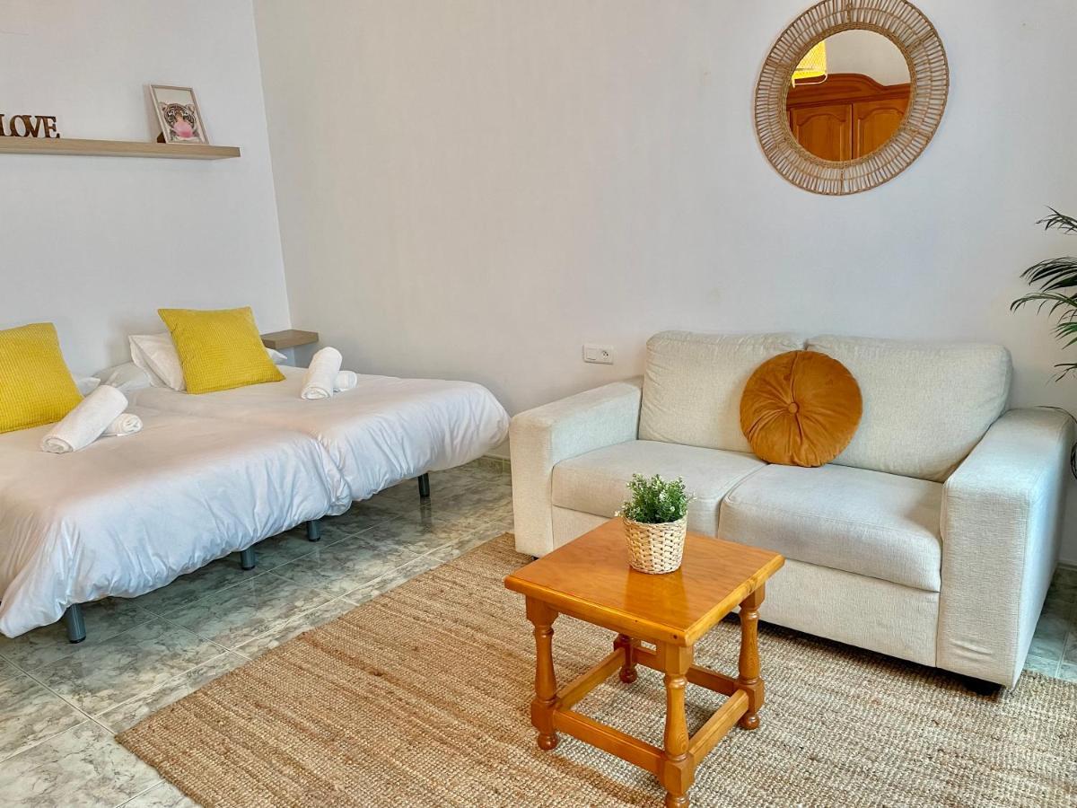 Apartamentos Alan Nerja Εξωτερικό φωτογραφία