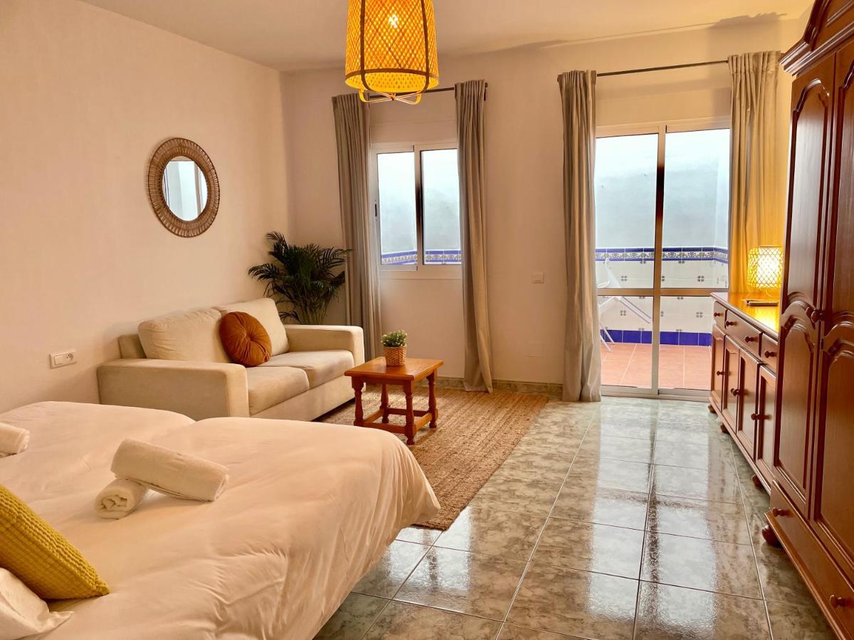 Apartamentos Alan Nerja Εξωτερικό φωτογραφία
