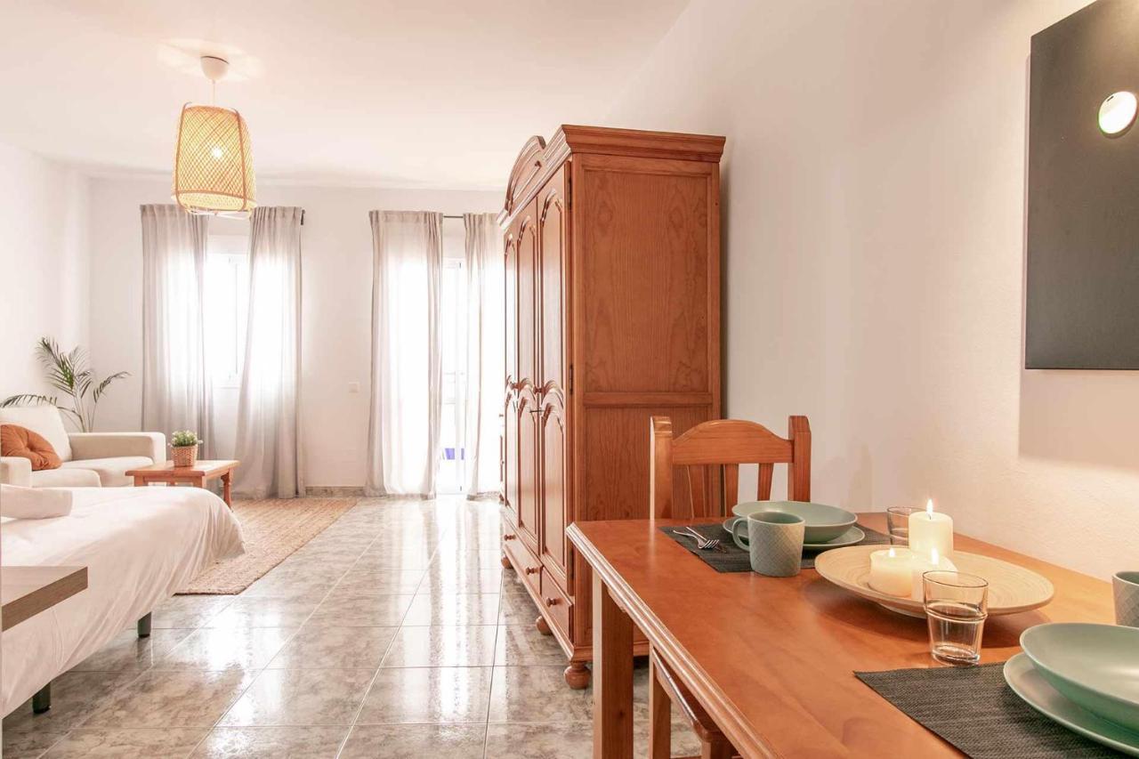 Apartamentos Alan Nerja Εξωτερικό φωτογραφία